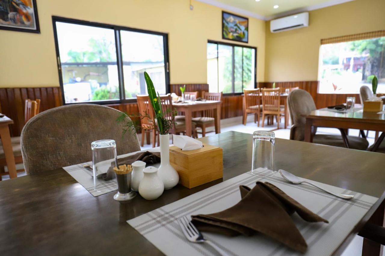 Siddhartha Riverside Resort, Chumlingtar Makaising Zewnętrze zdjęcie